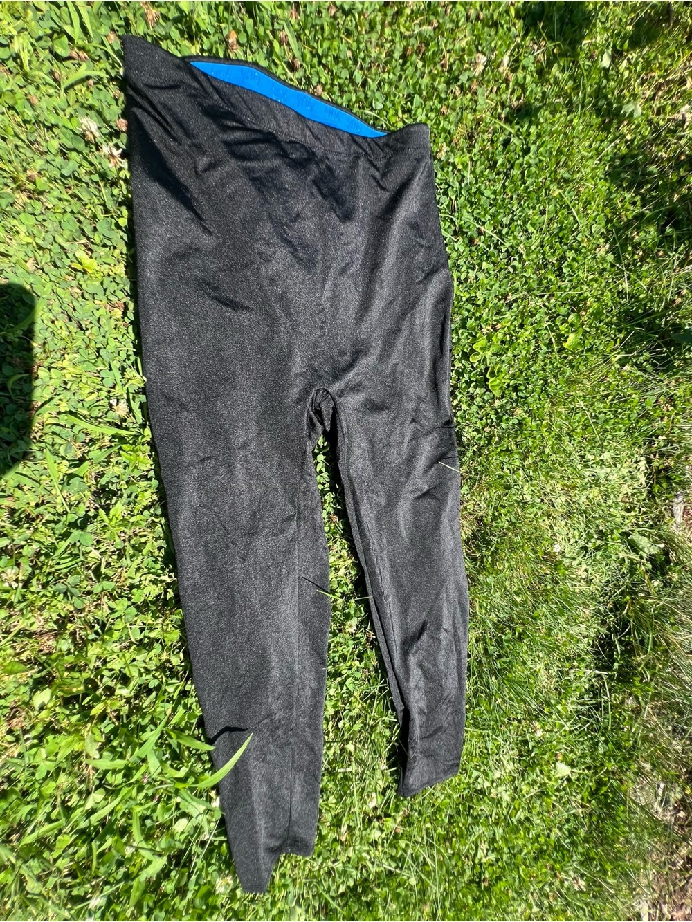 YITTY - Black Headliner Shaping High Waist Leggings with Blue Mesh lining